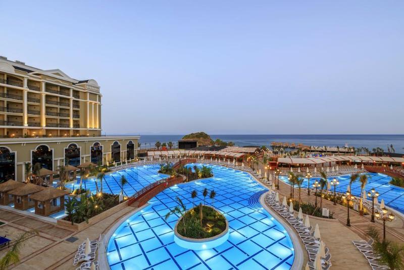 Sunis Efes Royal Palace Resort & Spa Ozdere Exterior photo